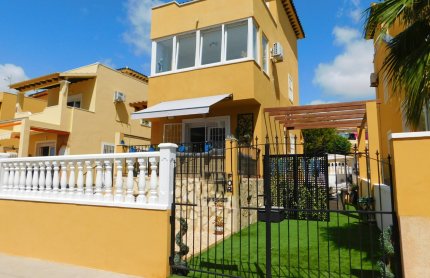 Detached Villa - Herverkoop - Villamartín - Villamartin