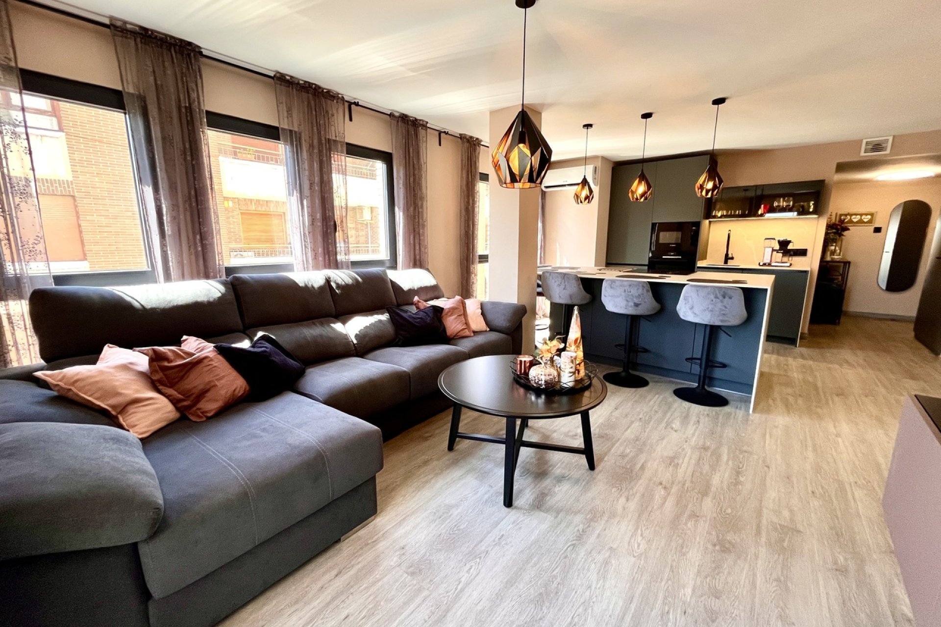 Herverkoop - Apartment - Almoradí