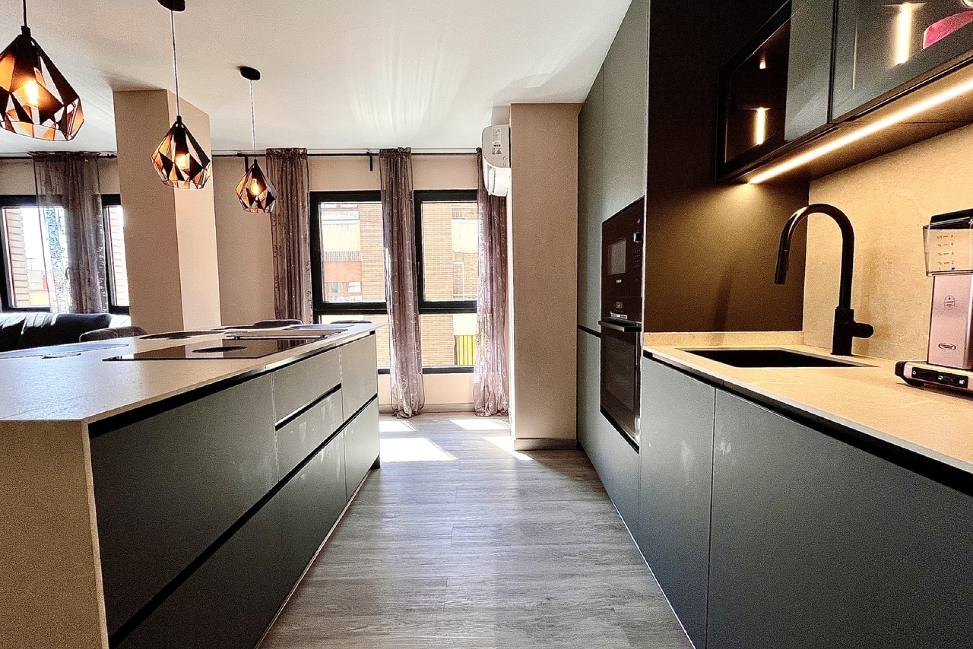 Herverkoop - Apartment - Almoradí