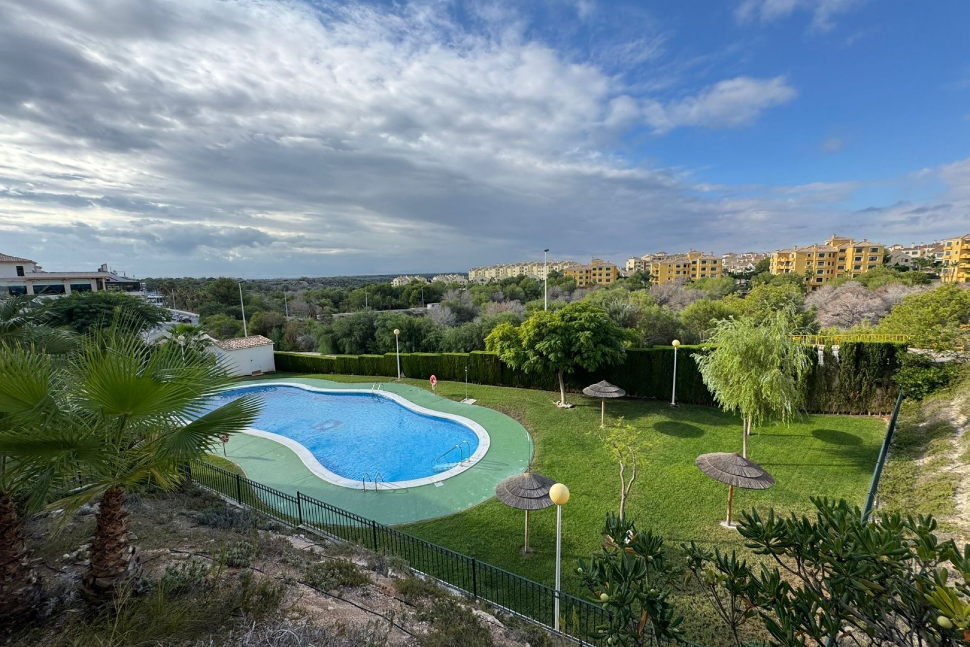 Herverkoop - Apartment - Dehesa De Campoamor