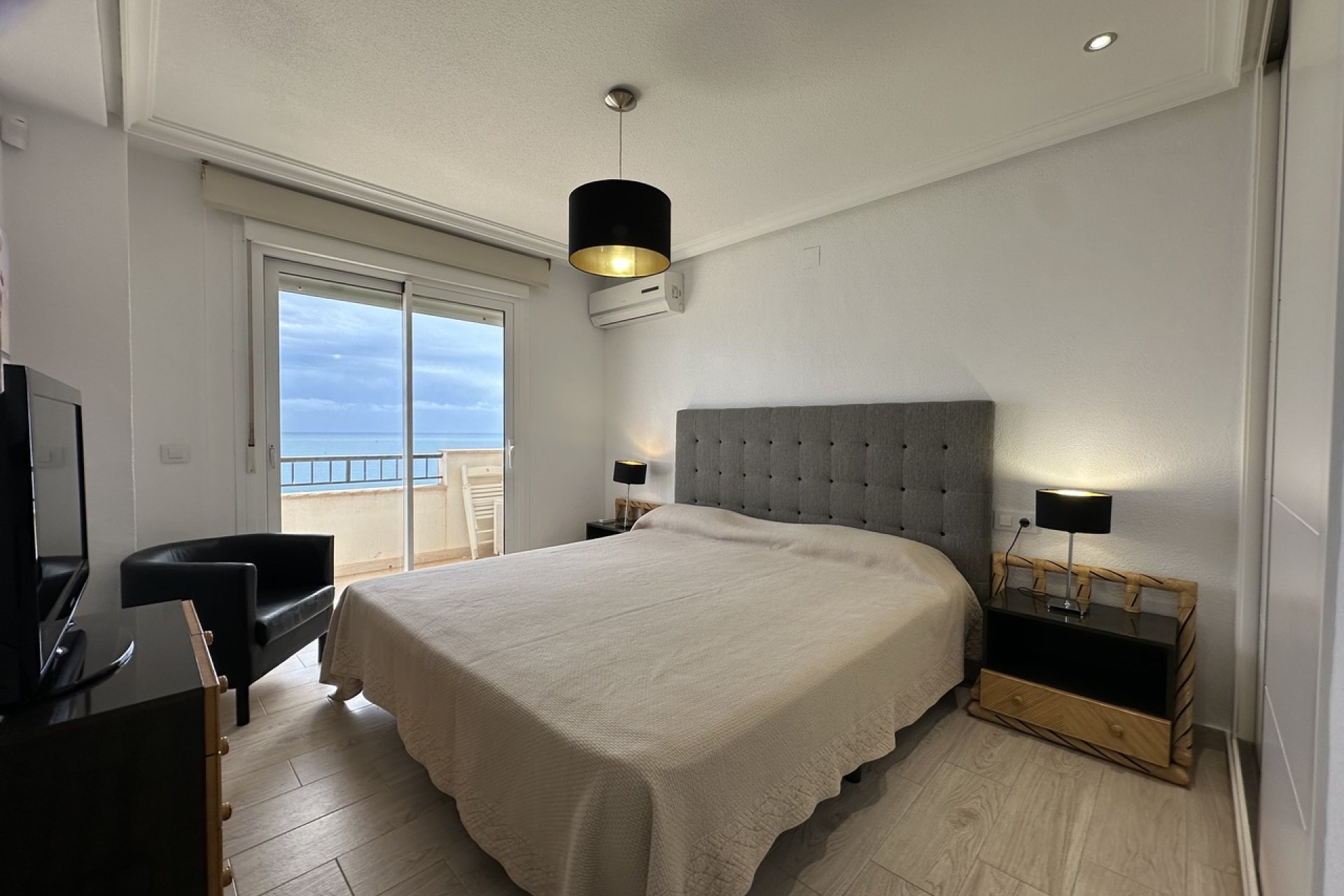 Herverkoop - Apartment - Mil Palmeras