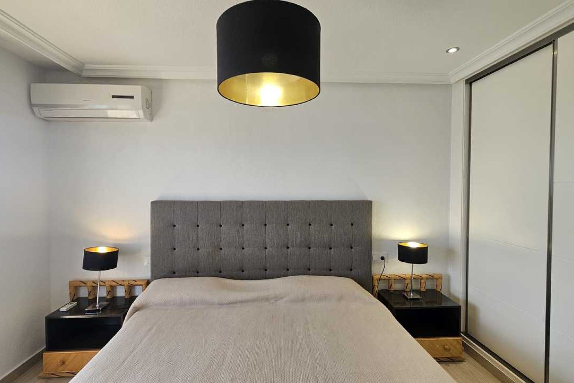 Herverkoop - Apartment - Mil Palmeras