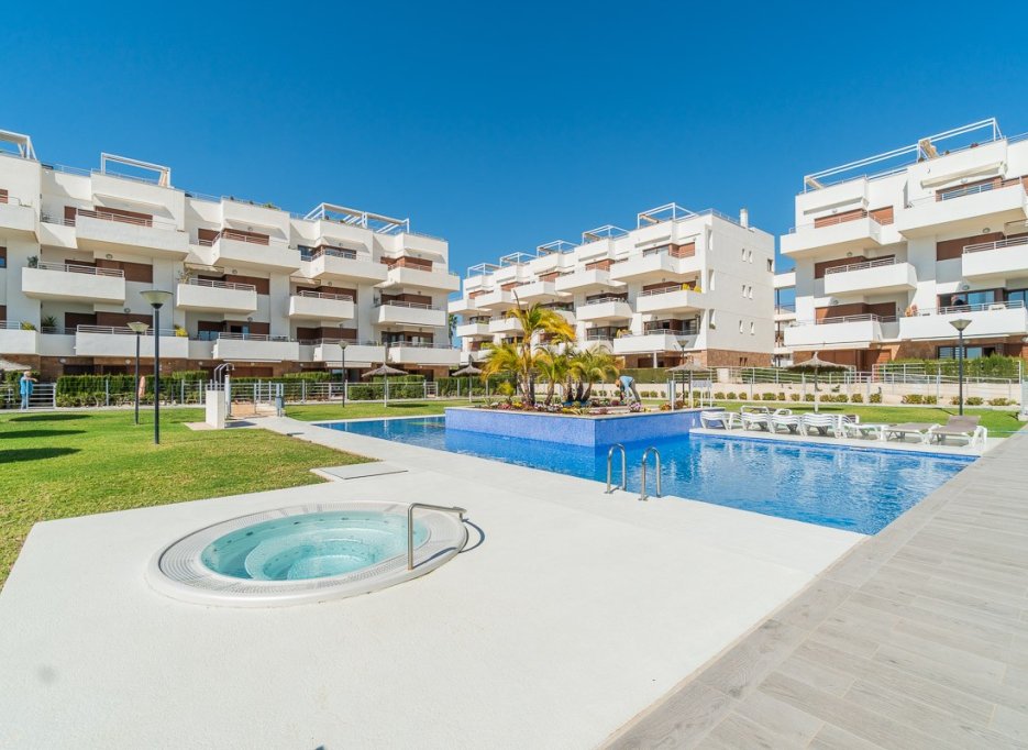 Herverkoop - Apartment - Orihuela Costa - Dehesa de campoamor