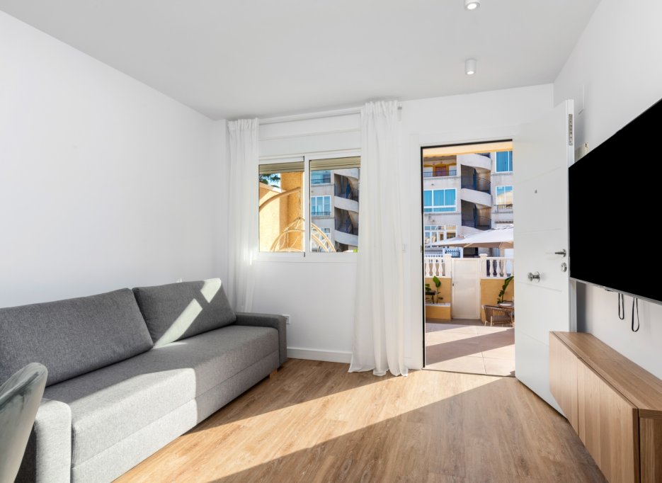 Herverkoop - Apartment - Orihuela Costa - Los Altos