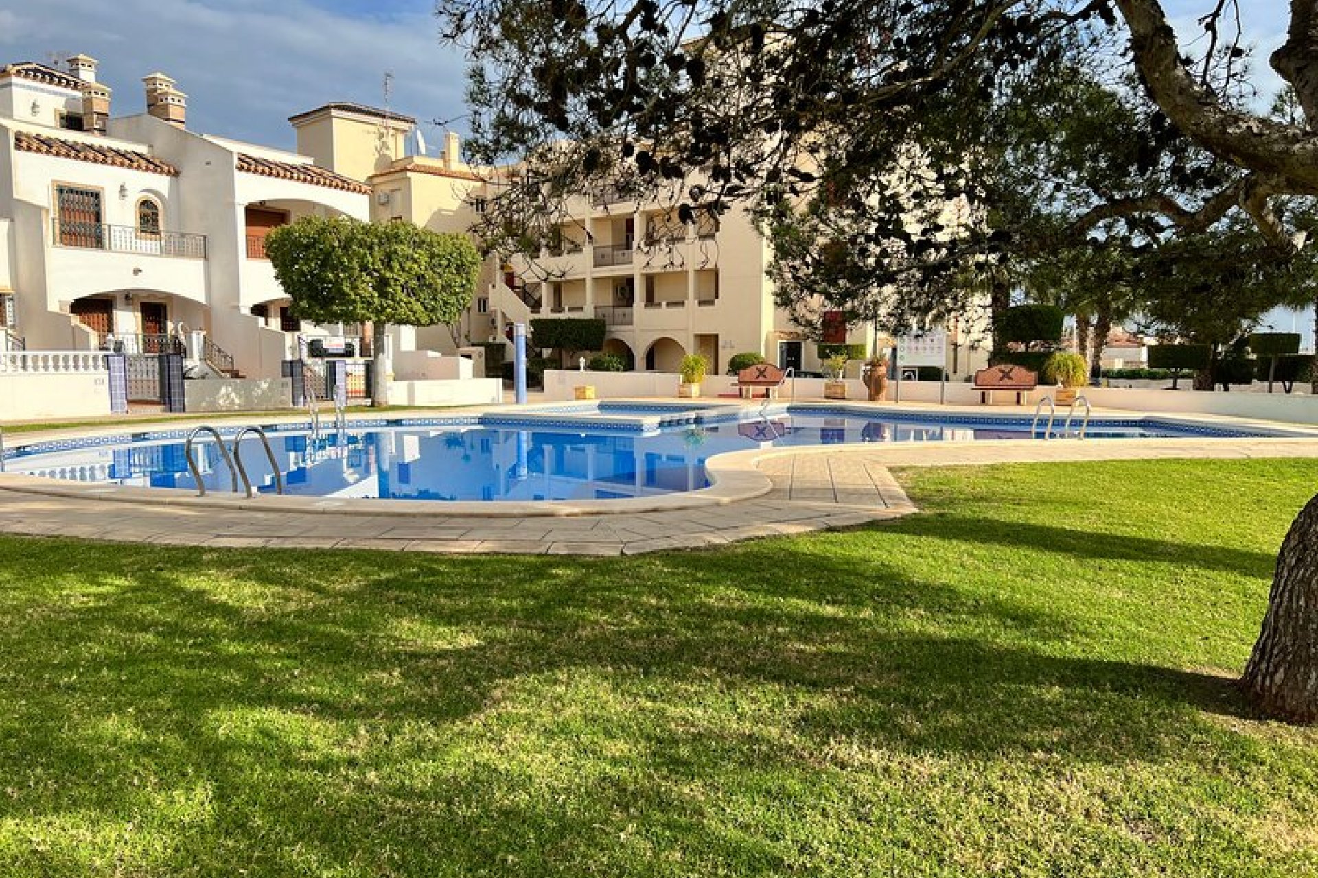 Herverkoop - Apartment - Playa Flamenca