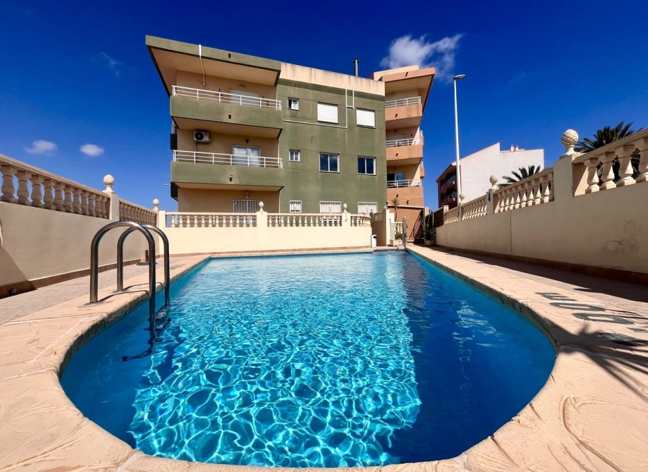Herverkoop - Apartment - San Miguel de Salinas