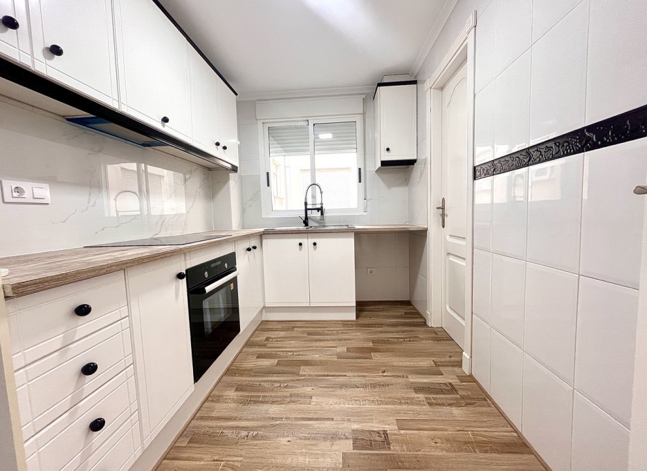 Herverkoop - Apartment - San Miguel de Salinas