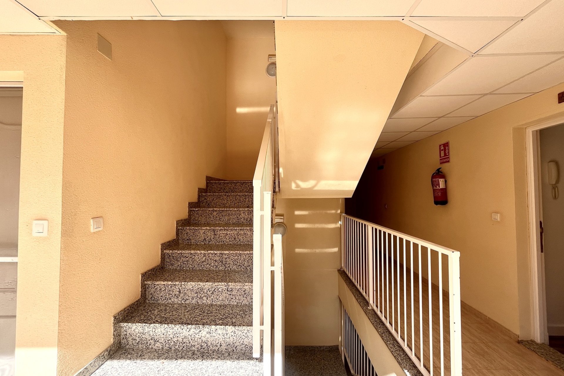 Herverkoop - Apartment - San Miguel de Salinas