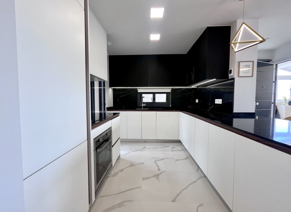 Herverkoop - Apartment - San Miguel de Salinas