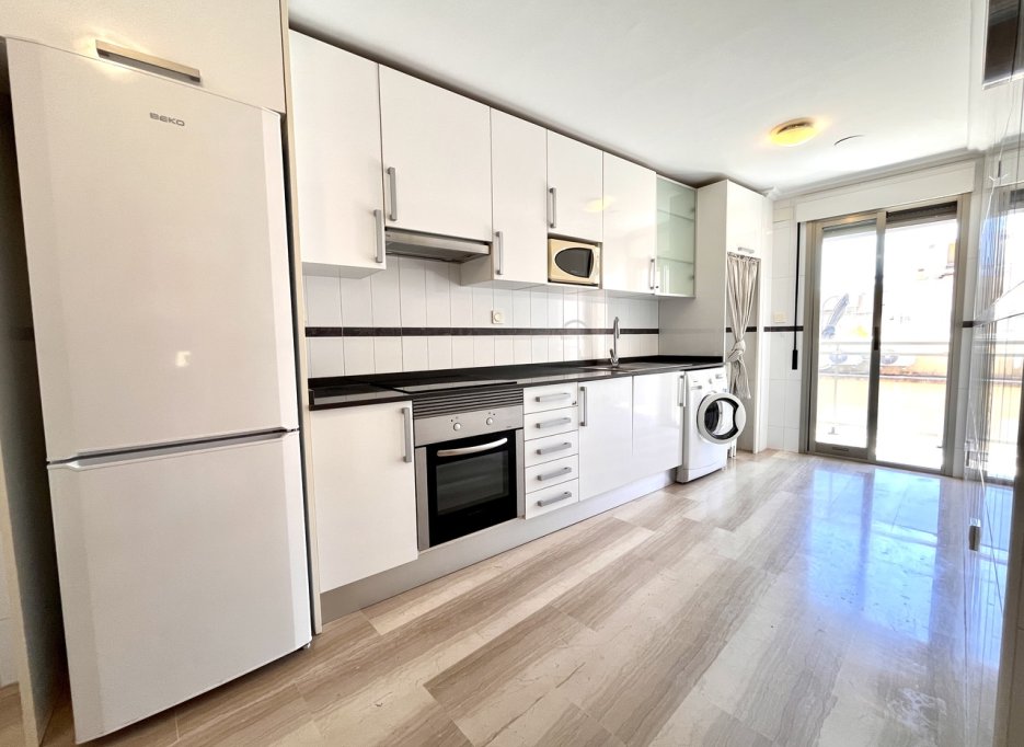 Herverkoop - Apartment - Santa Pola