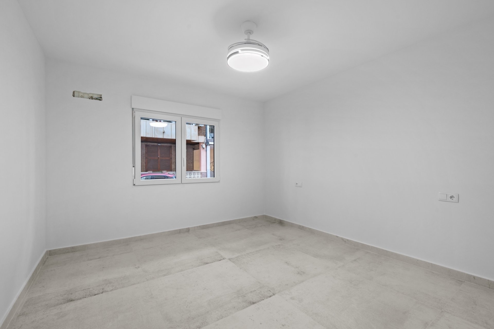 Herverkoop - Apartment - Torrevieja - Playa del Acequión