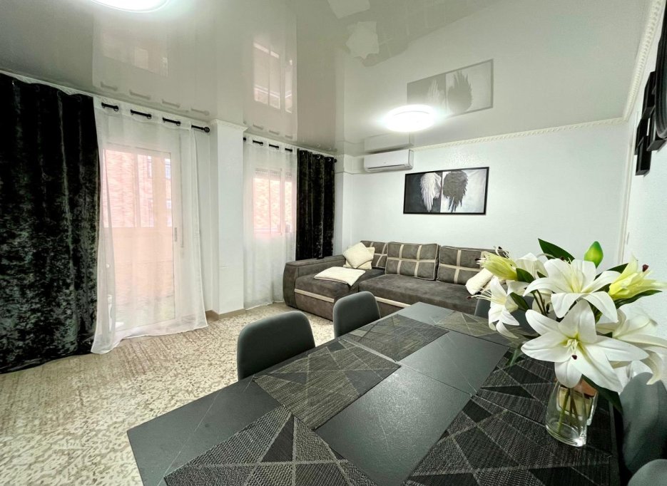 Herverkoop - Apartment - Torrevieja