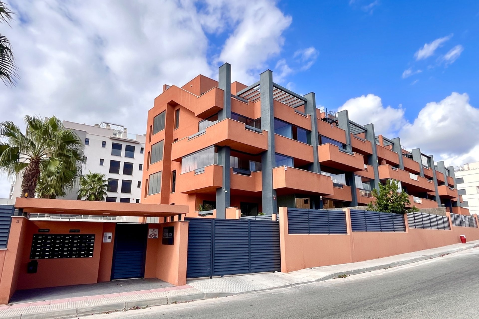 Herverkoop - Apartment - Villamartín