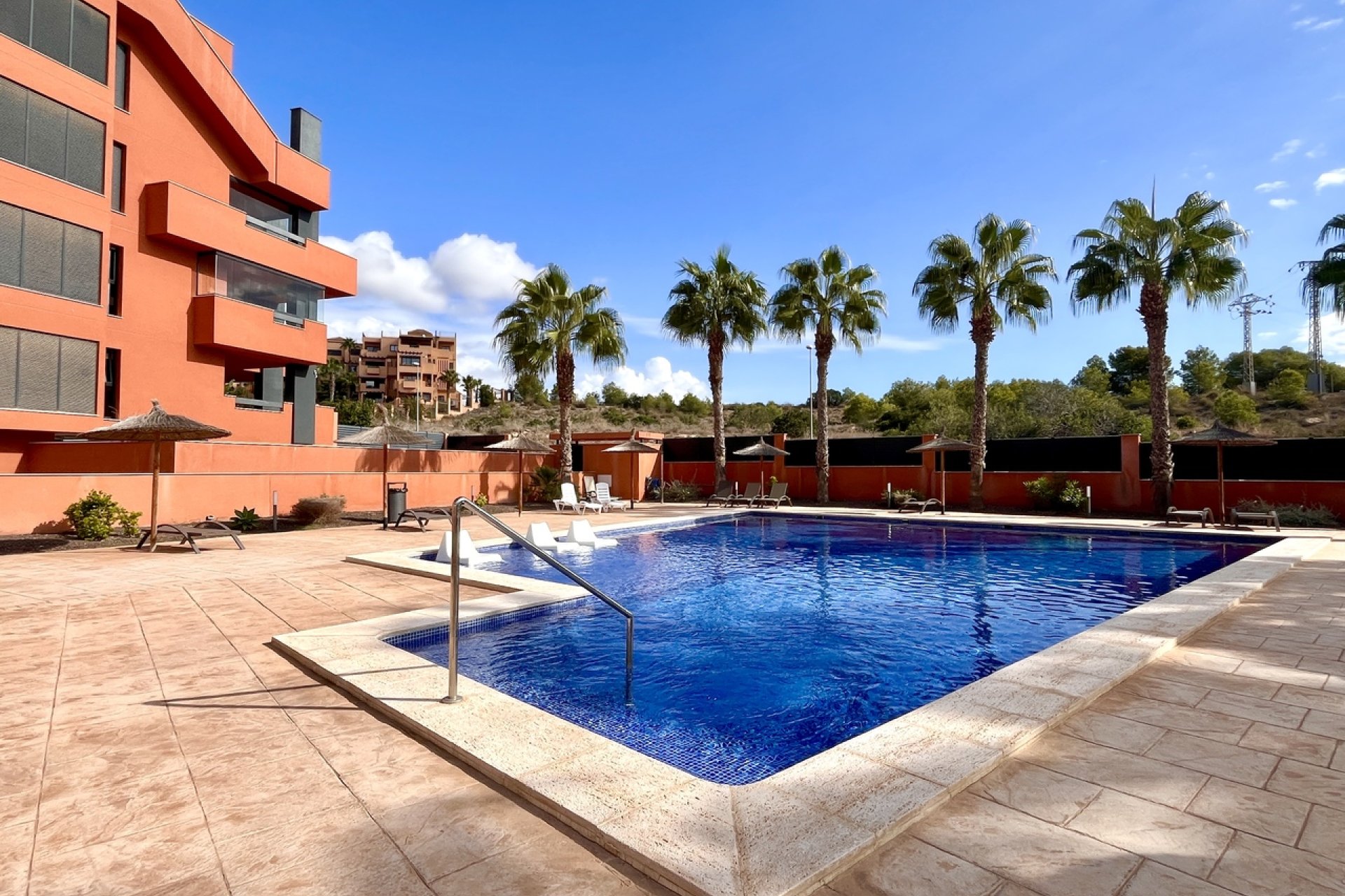 Herverkoop - Apartment - Villamartín