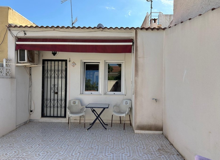 Herverkoop - Bungalow - Torrevieja - Torretas