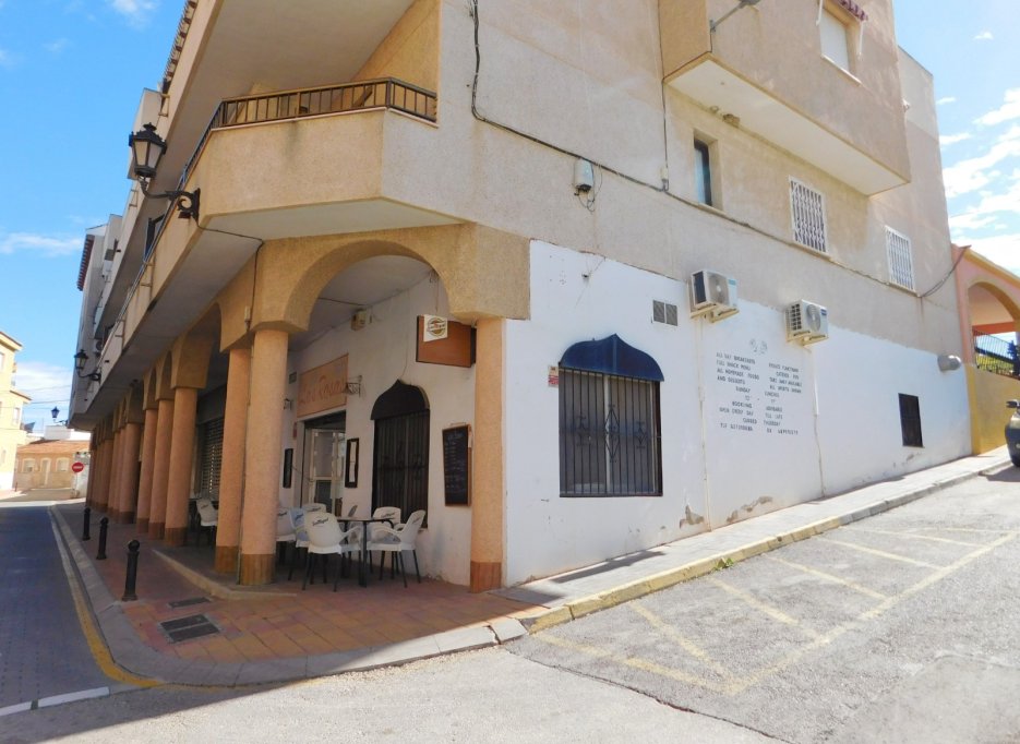 Herverkoop - Commercial Unit - San Miguel de Salinas