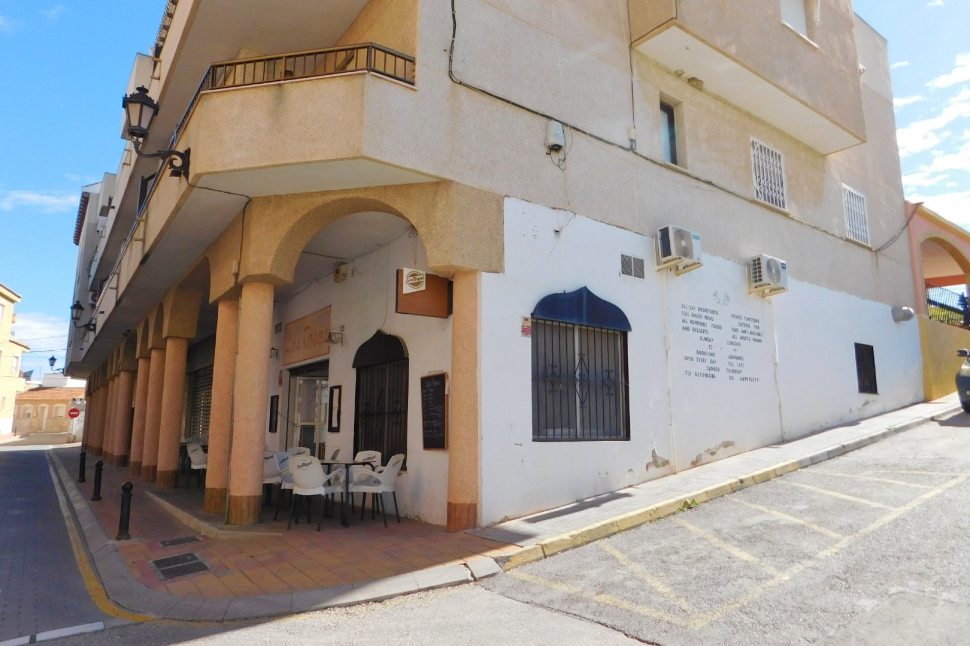 Herverkoop - Commercial Unit - San Miguel de Salinas