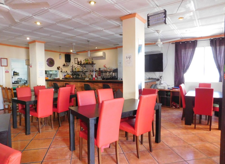 Herverkoop - Commercial Unit - San Miguel de Salinas