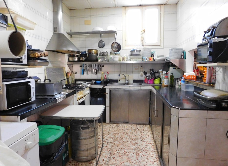 Herverkoop - Commercial Unit - San Miguel de Salinas