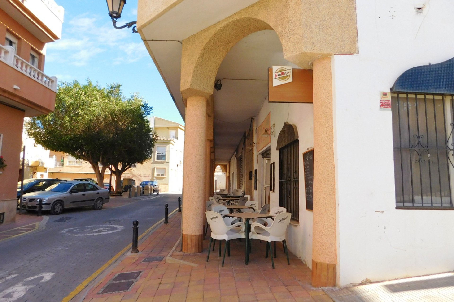 Herverkoop - Commercial Unit - San Miguel de Salinas