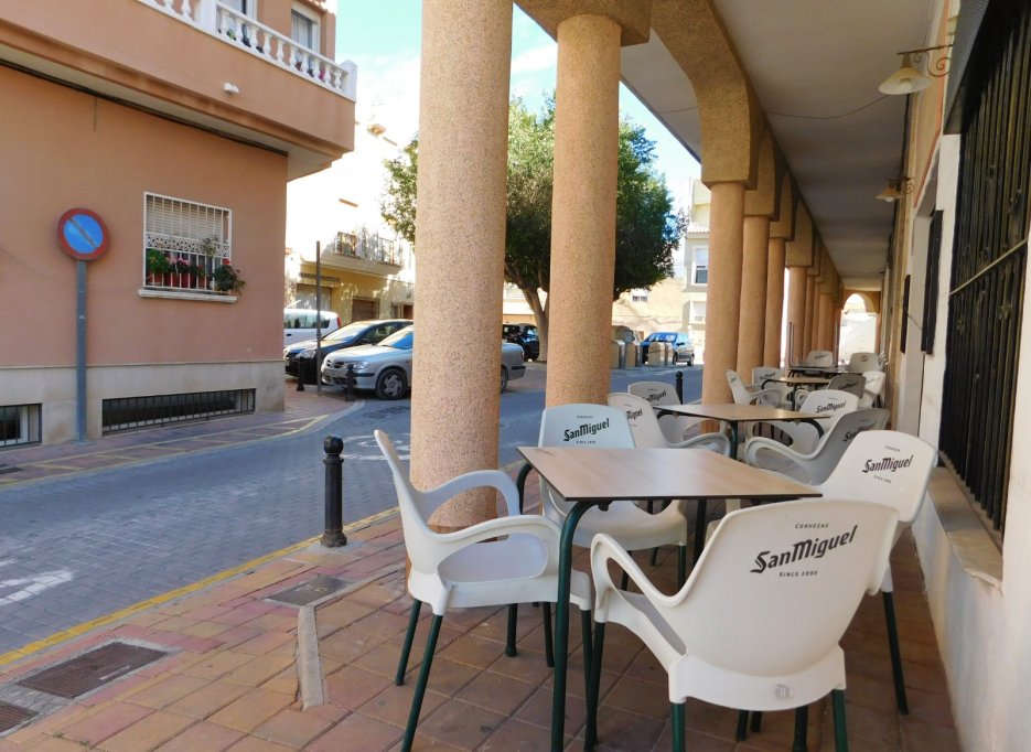 Herverkoop - Commercial Unit - San Miguel de Salinas