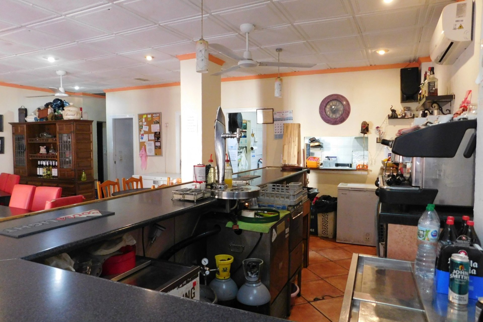 Herverkoop - Commercial Unit - San Miguel de Salinas