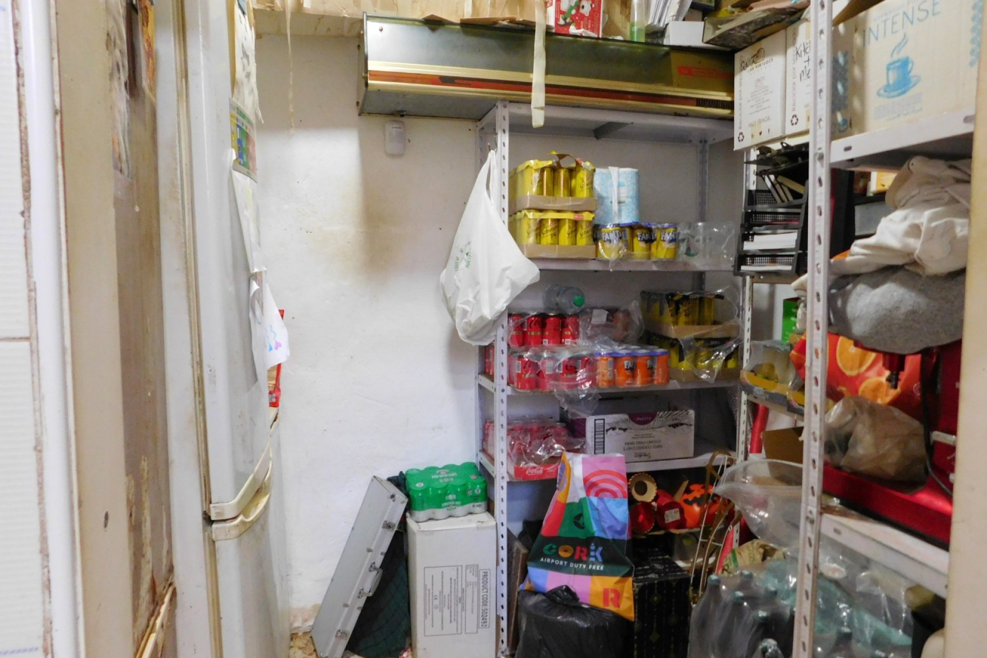 Herverkoop - Commercial Unit - San Miguel de Salinas