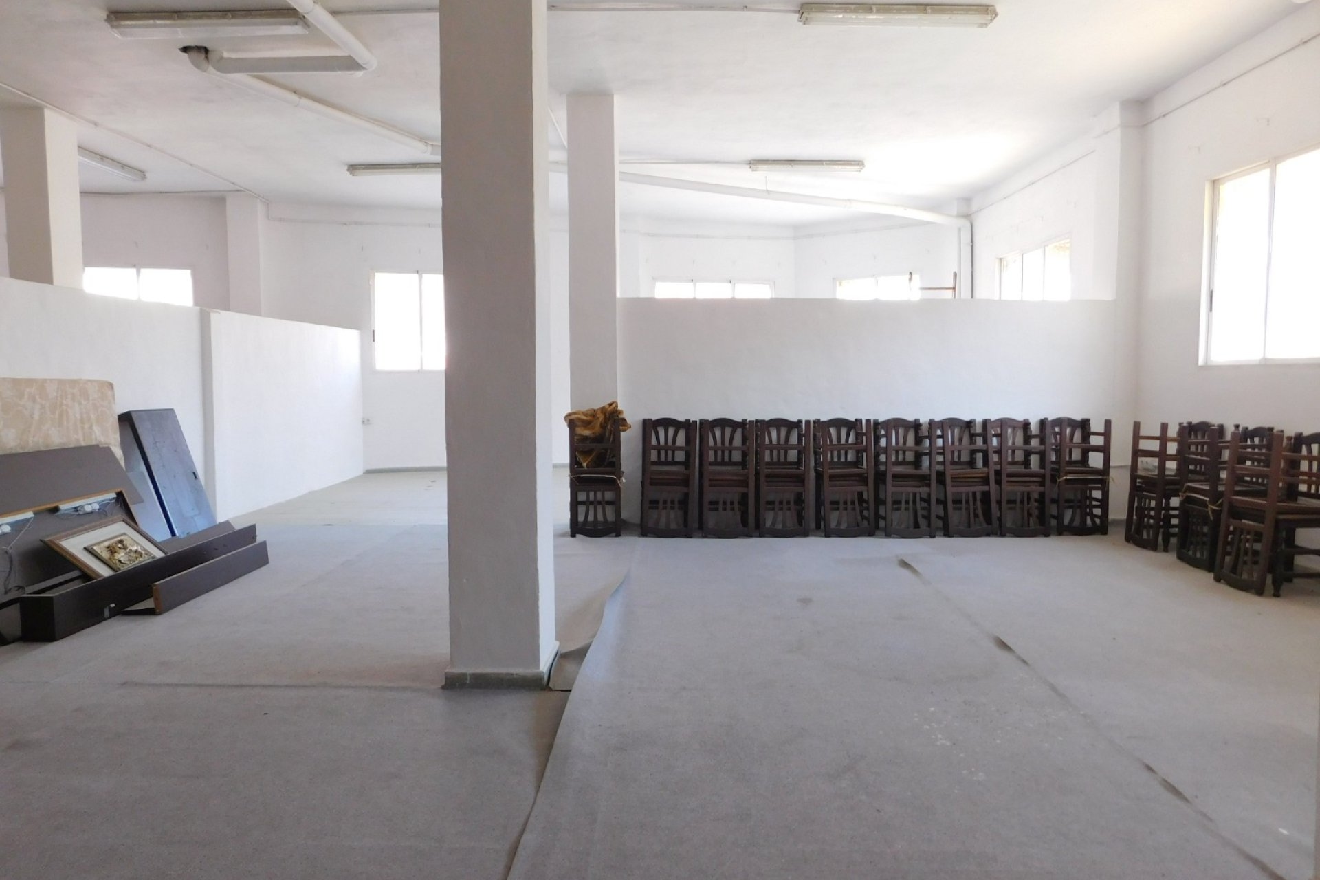 Herverkoop - Commercial Unit - San Miguel de Salinas