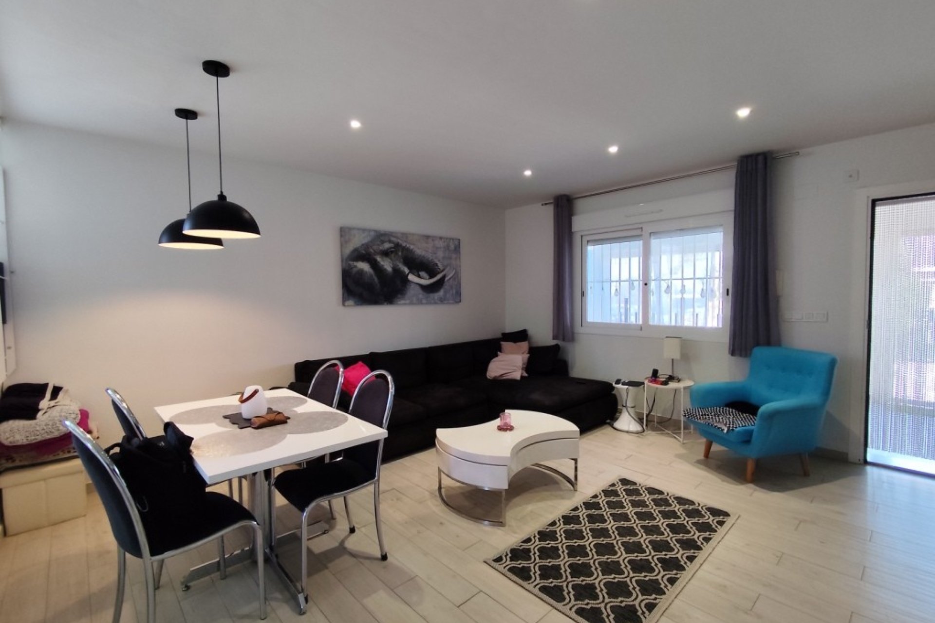 Herverkoop - Corner townhouse - Torrevieja