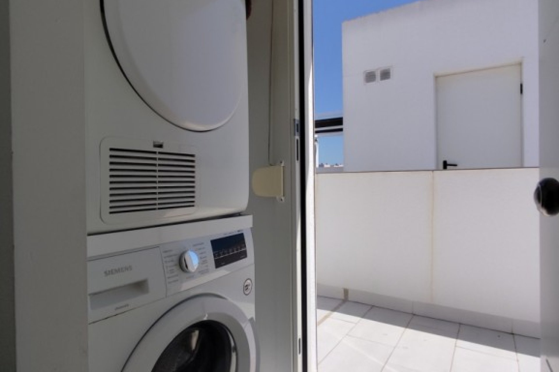 Herverkoop - Corner townhouse - Torrevieja