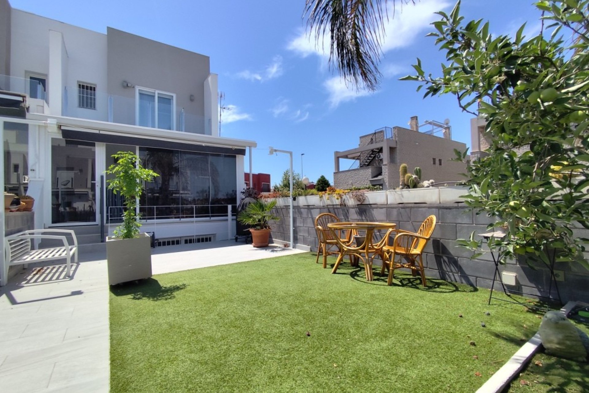 Herverkoop - Corner townhouse - Torrevieja