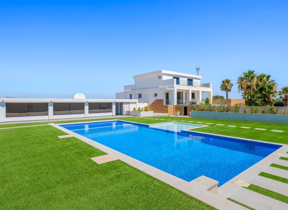 Herverkoop - Country estate - Montesinos - La Herrada