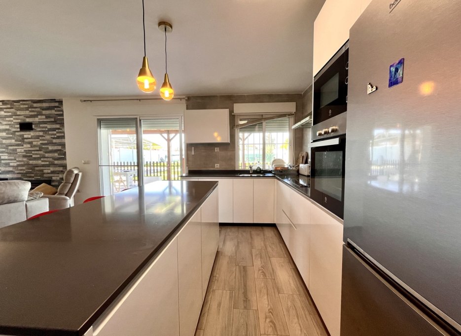 Herverkoop - country house - Alcantarilla