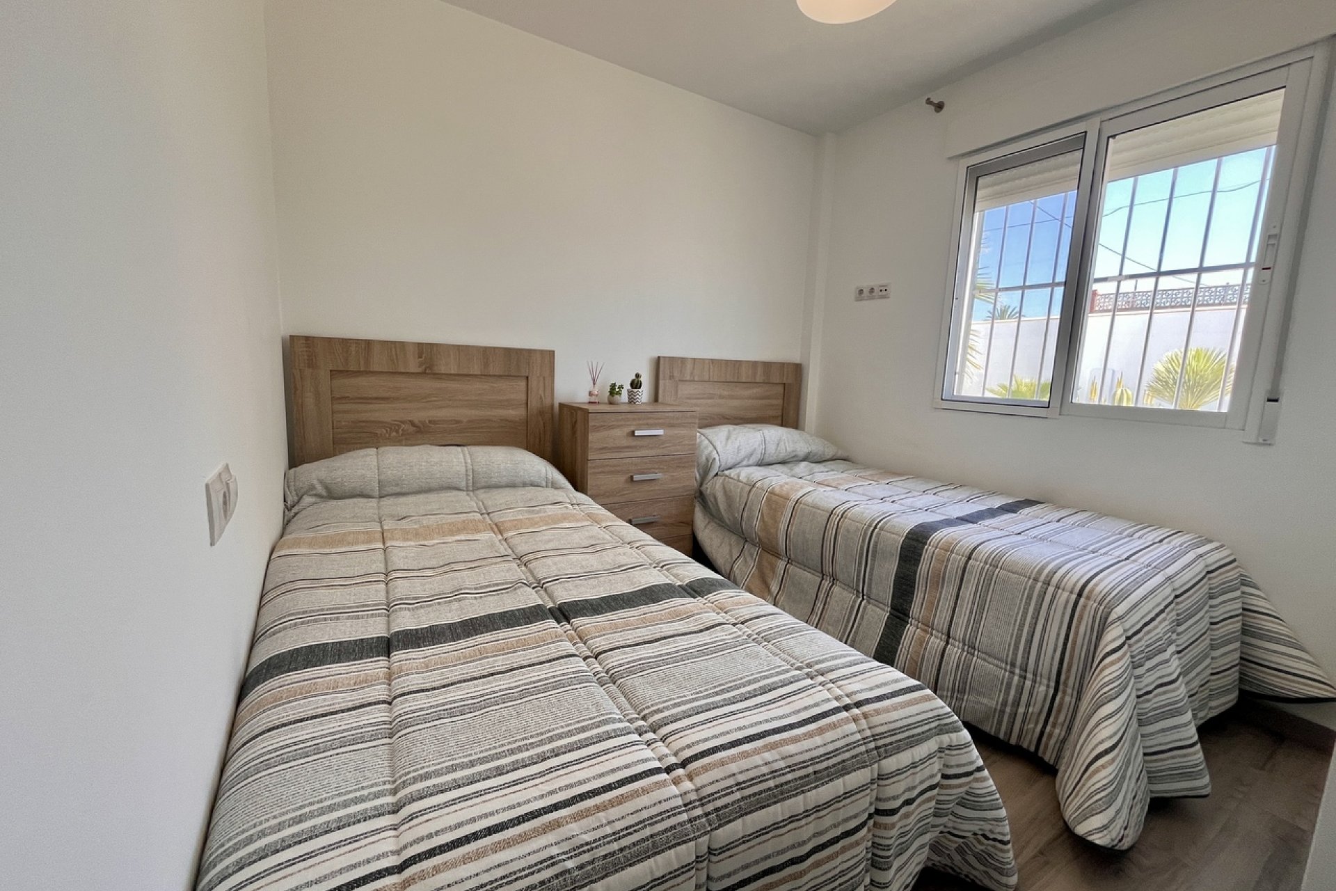 Herverkoop - country house - Alcantarilla