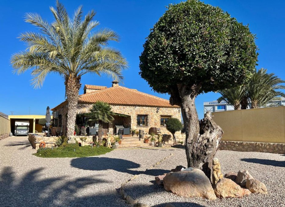 Herverkoop - country house - Fortuna