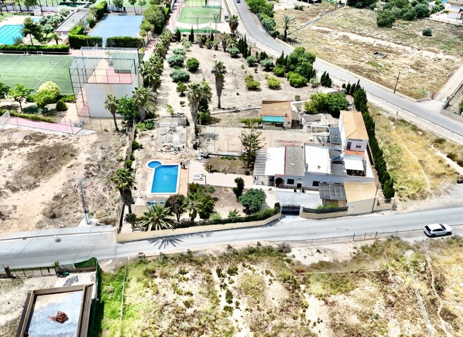 Herverkoop - country house - Montesinos - Los Montesinos