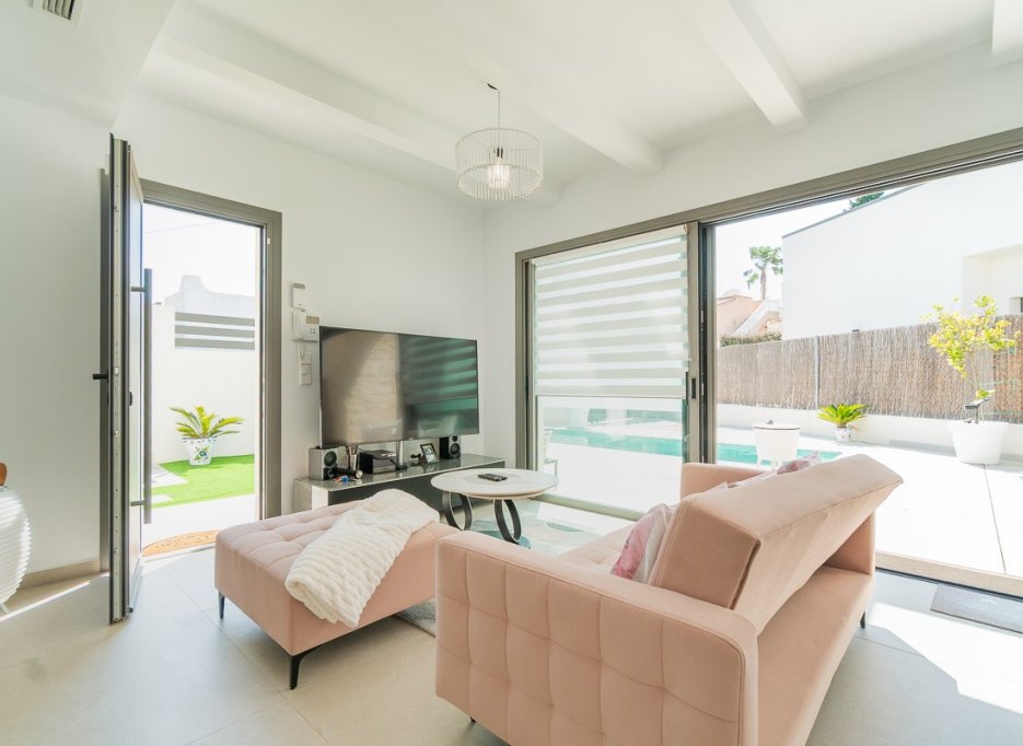 Herverkoop - Detached Villa - Orihuela Costa - Villamartin Golf