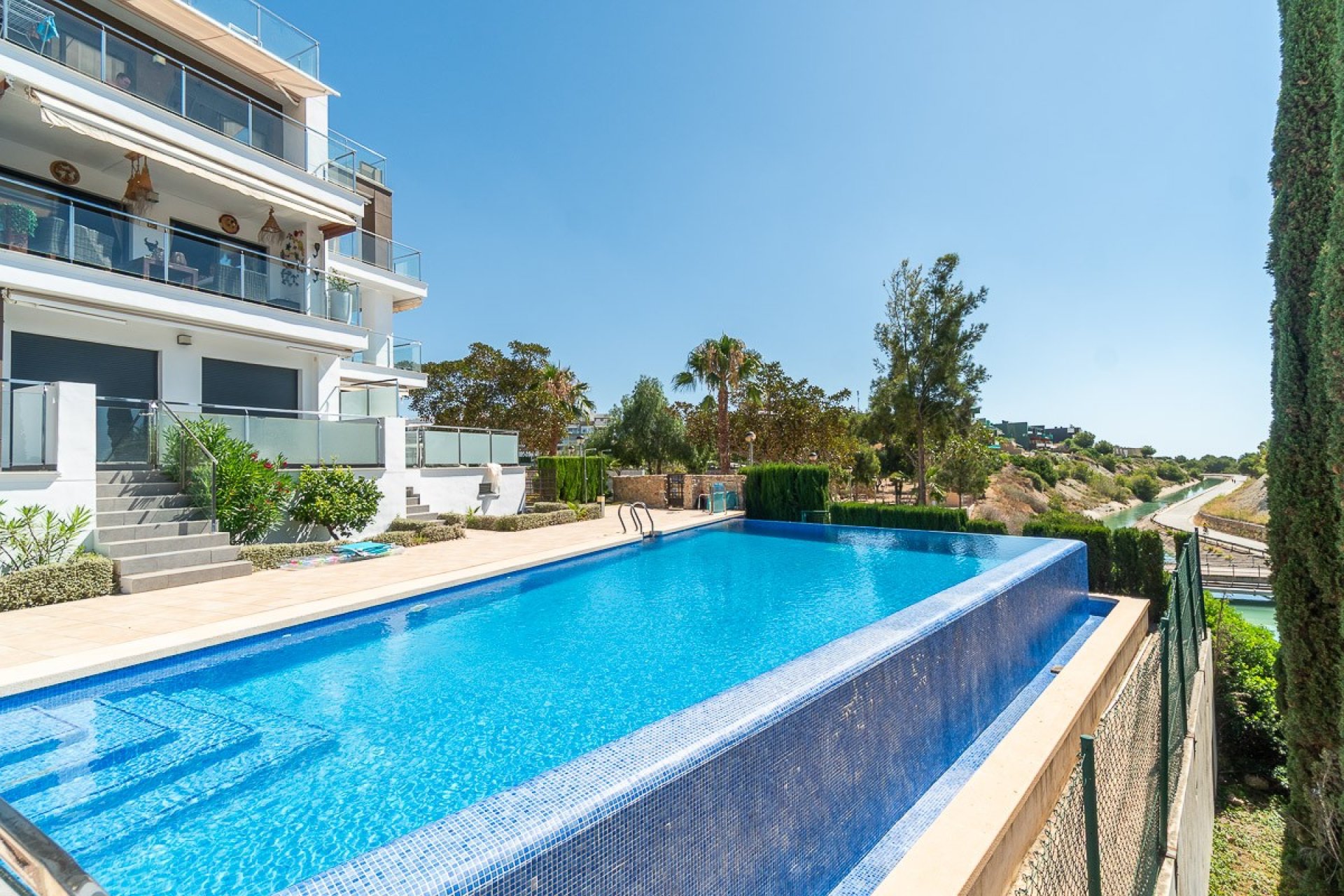 Herverkoop - Duplex Penthouse - Villamartin - La fuente