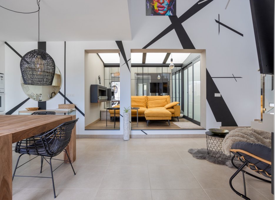 Herverkoop - Herenhuis - Benijofar