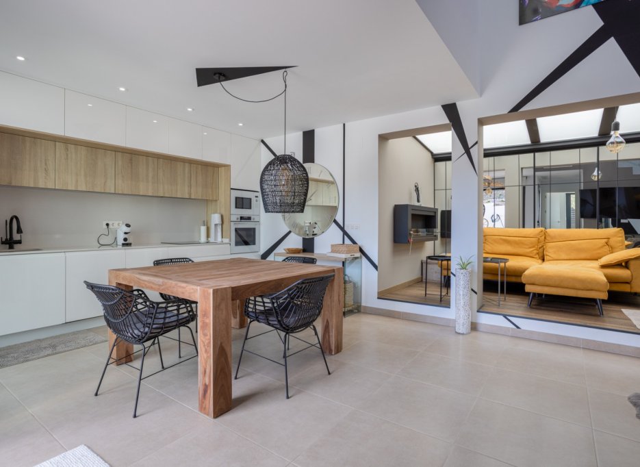 Herverkoop - Herenhuis - Benijofar