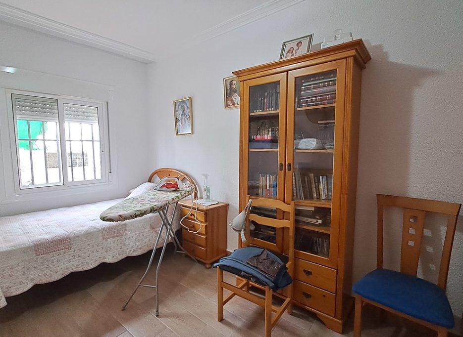 Herverkoop - Herenhuis - Benijofar