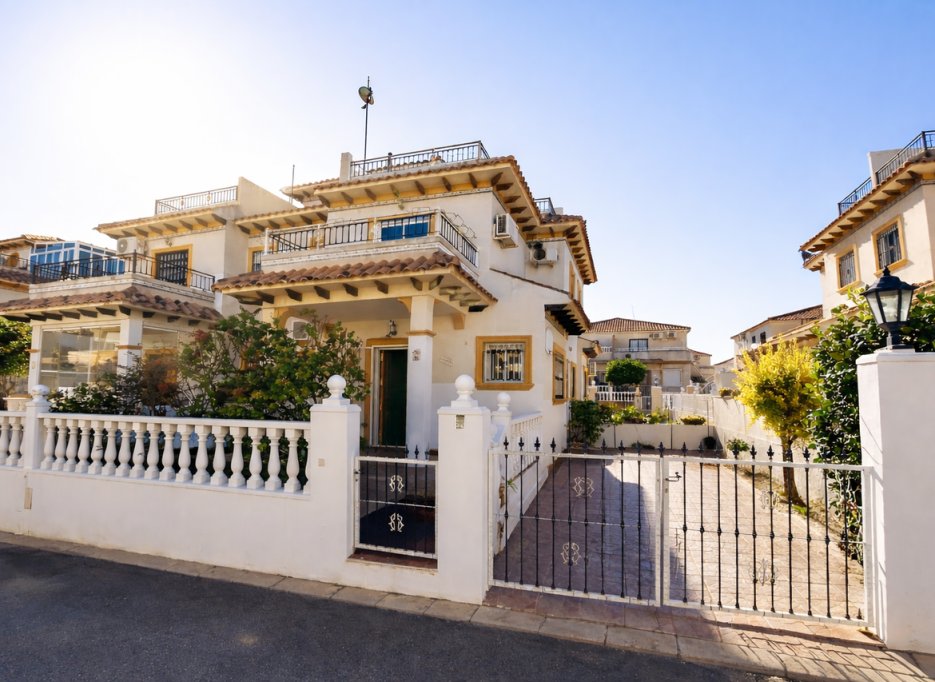 Herverkoop - Herenhuis - Cabo Roig