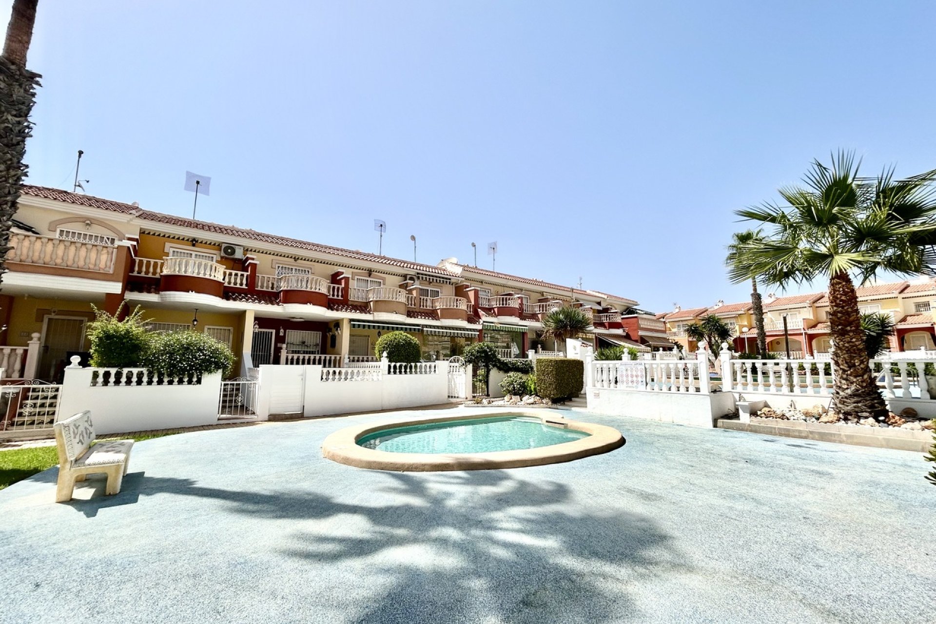 Herverkoop - Herenhuis - Ciudad Quesada