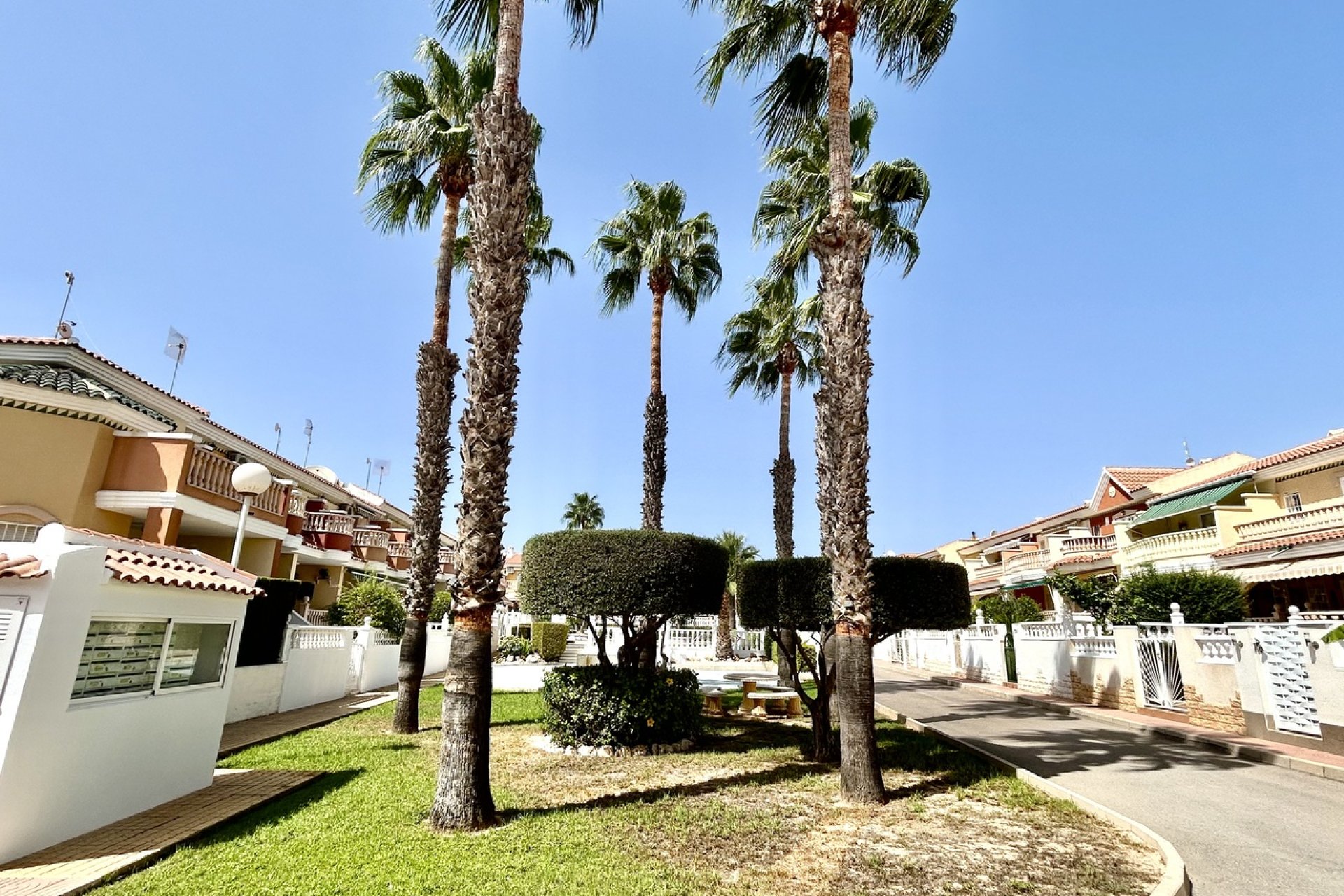 Herverkoop - Herenhuis - Ciudad Quesada