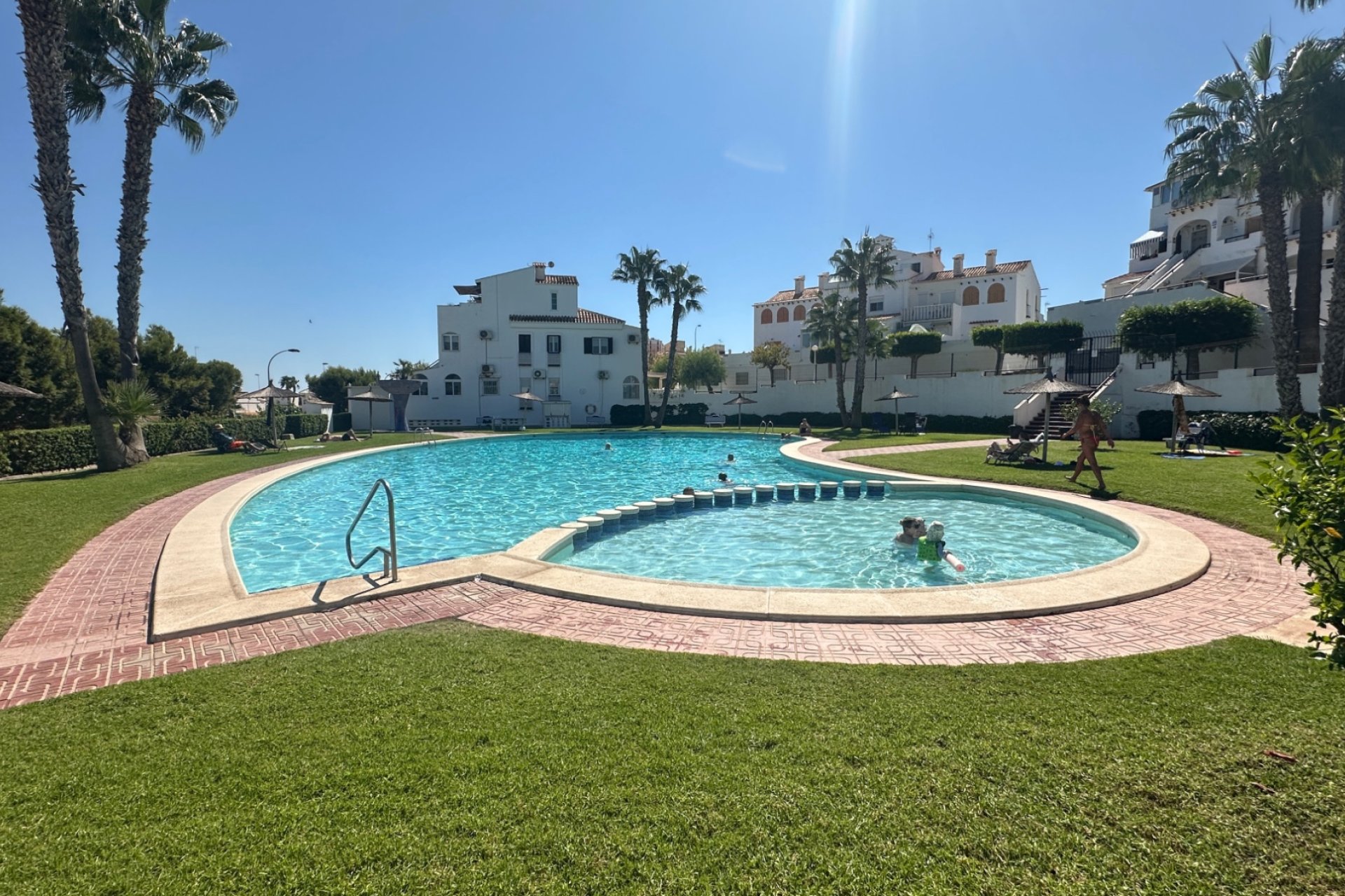 Herverkoop - Herenhuis - La Mata