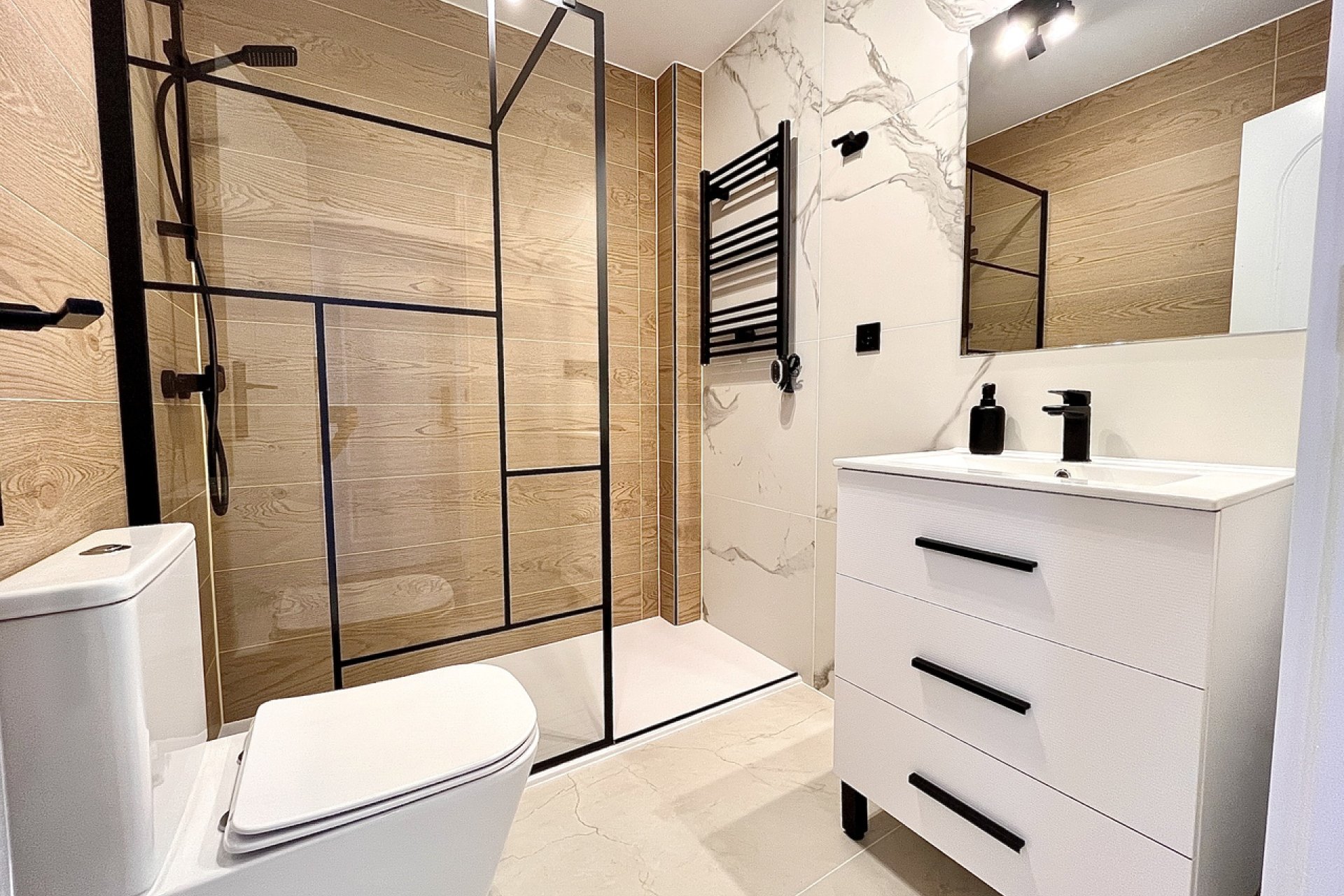 Herverkoop - Herenhuis - Playa Flamenca