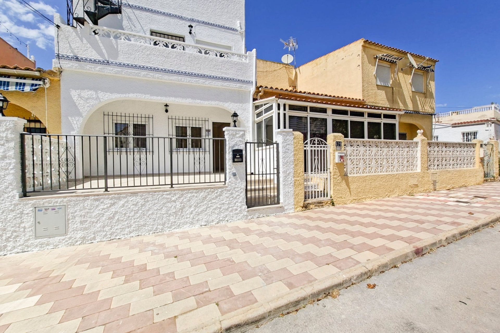 Herverkoop - Herenhuis - San Fulgencio - Urb. La Marina