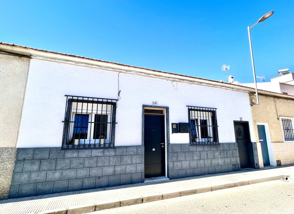 Herverkoop - Herenhuis - San Miguel de Salinas