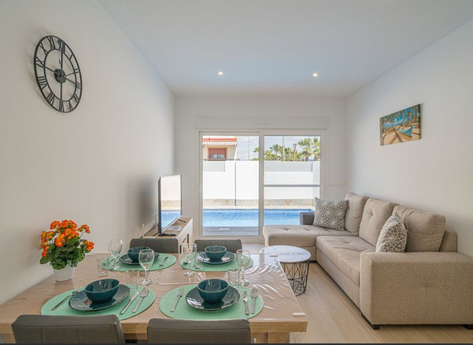 Herverkoop - House - Detached Villa - Avileses