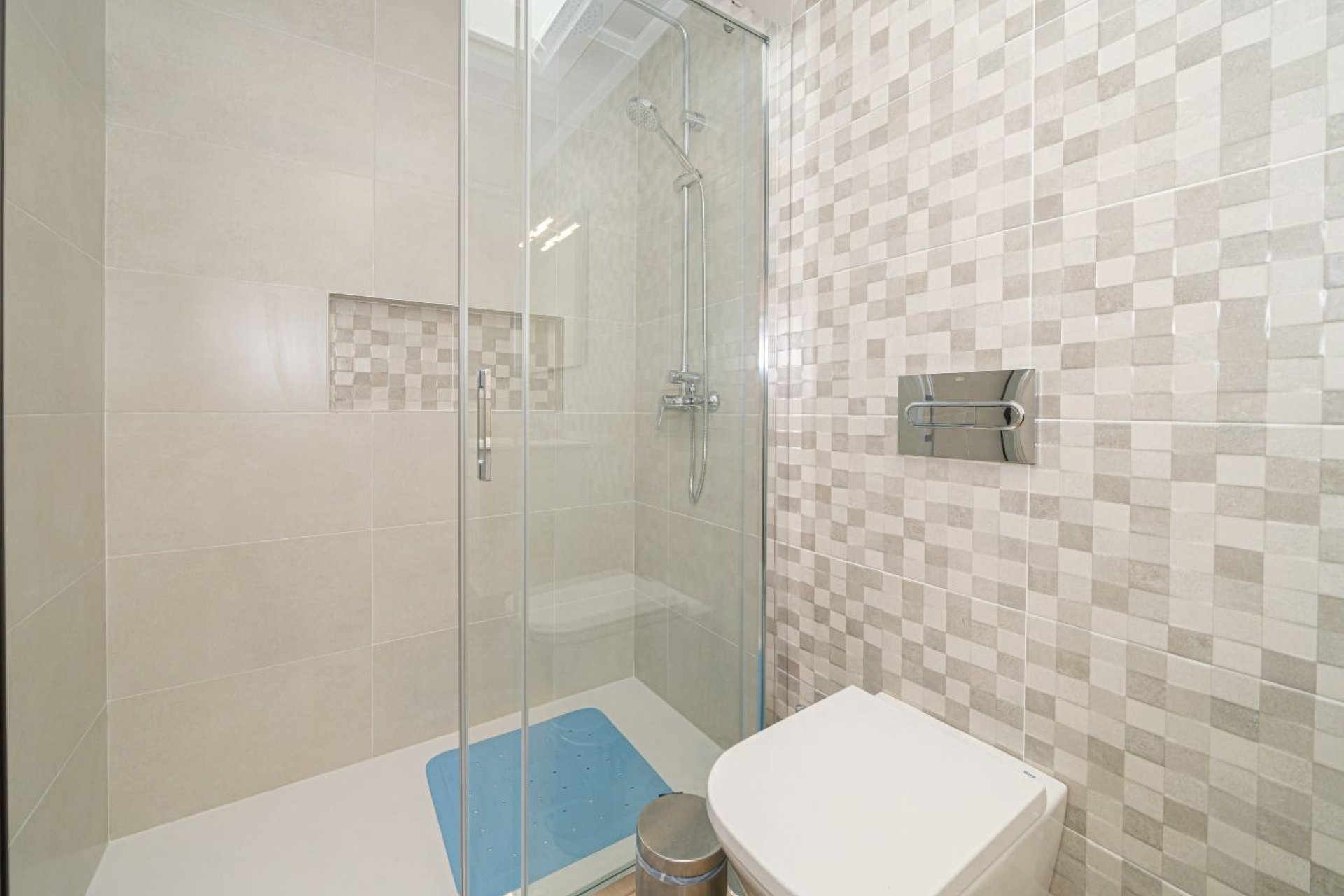 Herverkoop - House - Detached Villa - Avileses